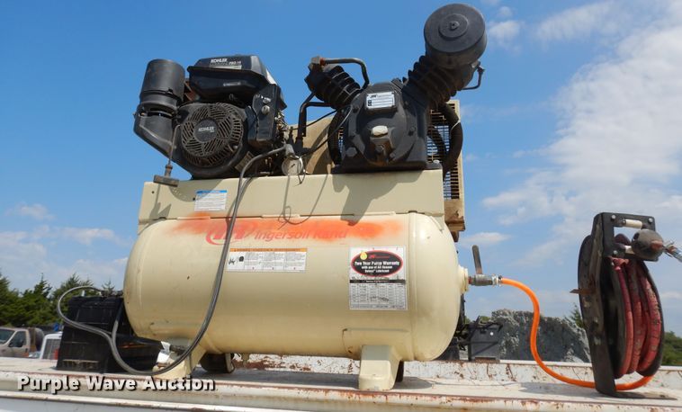 image for item FR9023 1994 GMC TopKick 6000  service truck