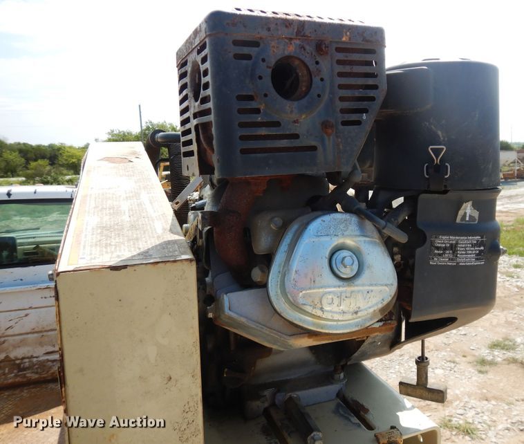 image for item FR9023 1994 GMC TopKick 6000  service truck