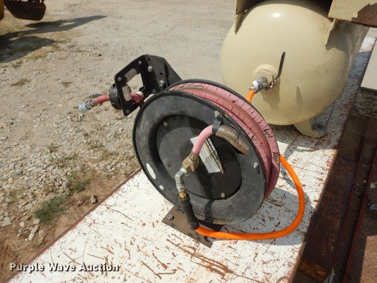 image for item FR9023 1994 GMC TopKick 6000  service truck