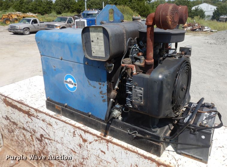 image for item FR9023 1994 GMC TopKick 6000  service truck