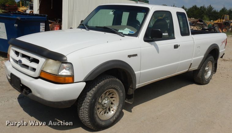 image for item FR9026 1999 Ford Ranger  SuperCab pickup truck
