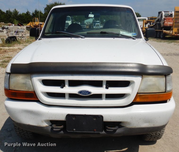 image for item FR9026 1999 Ford Ranger  SuperCab pickup truck