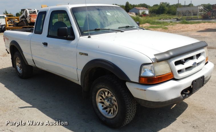 image for item FR9026 1999 Ford Ranger  SuperCab pickup truck