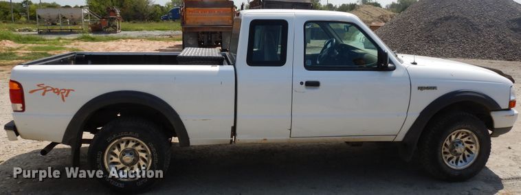 image for item FR9026 1999 Ford Ranger  SuperCab pickup truck