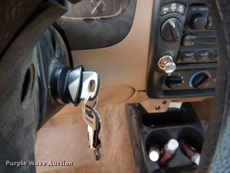 image for item FR9026 1999 Ford Ranger  SuperCab pickup truck