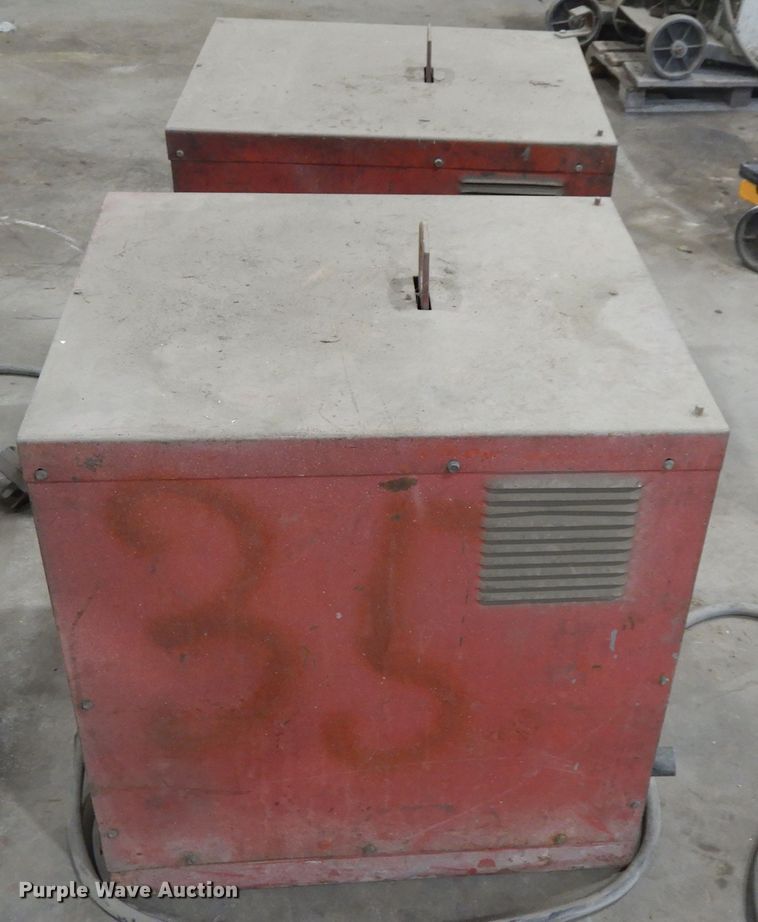 image for item FR9027 (2) Lincoln Idealarc R3S-325 welders