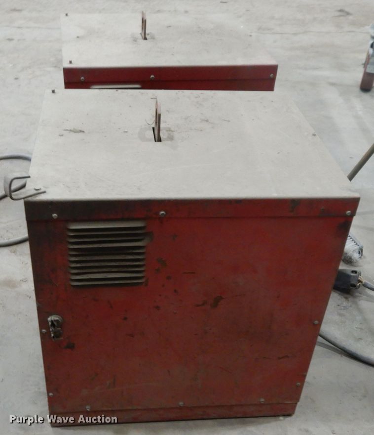 image for item FR9027 (2) Lincoln Idealarc R3S-325 welders