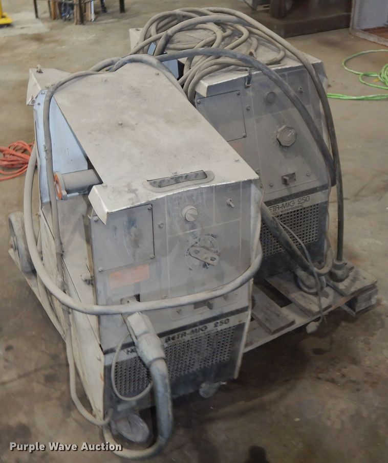 image for item FR9028 (2) Hobart Beta-Mig 250 welders