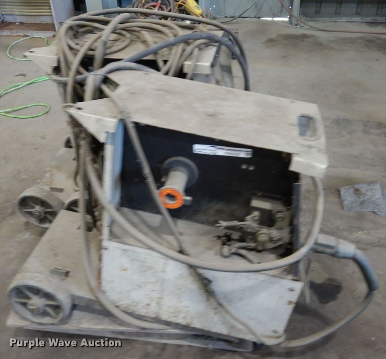 image for item FR9028 (2) Hobart Beta-Mig 250 welders