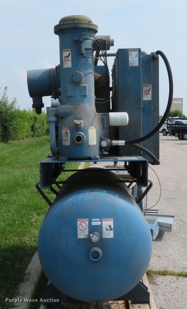 image for item GI9200 Quincy QST50ANA32SS air compressor