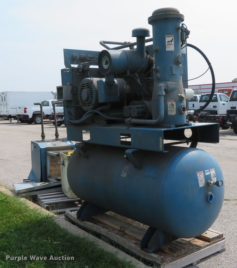 image for item GI9200 Quincy QST50ANA32SS air compressor