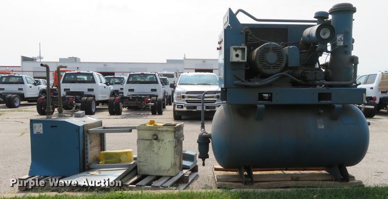 image for item GI9200 Quincy QST50ANA32SS air compressor