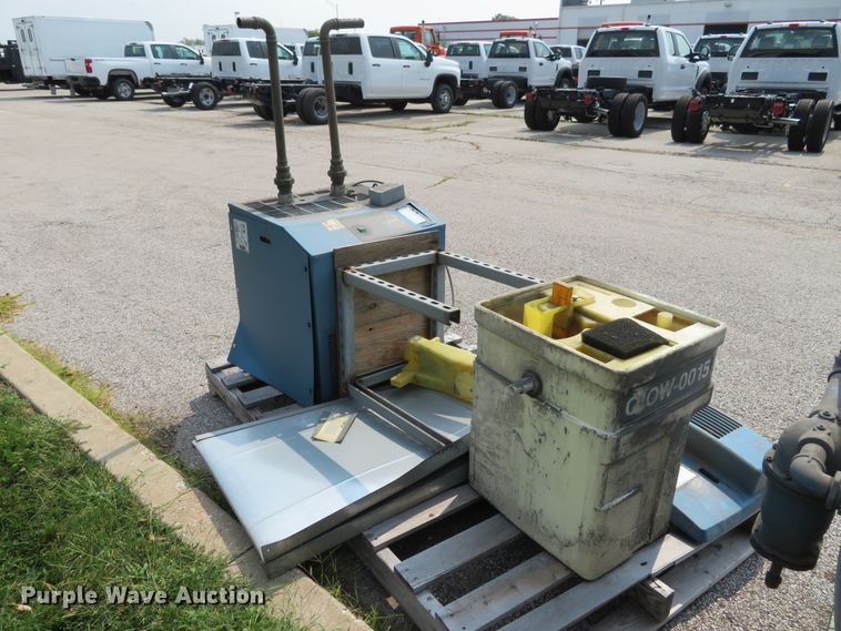 image for item GI9200 Quincy QST50ANA32SS air compressor