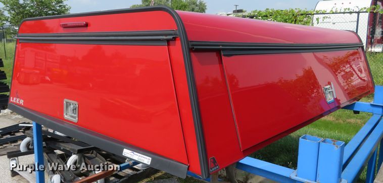 image for item GI9205 Leer topper