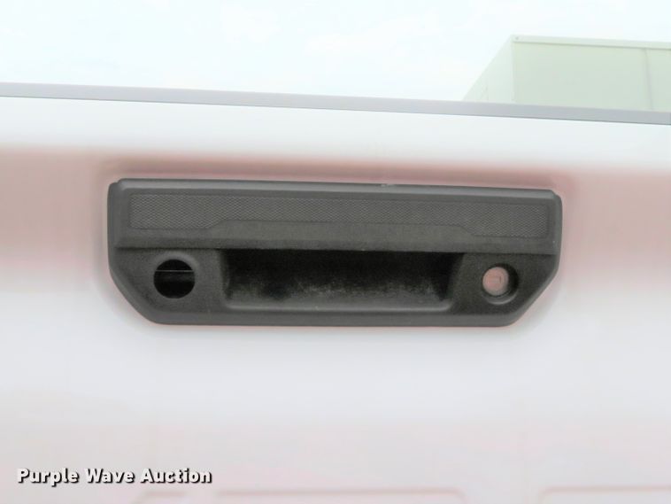 image for item GI9218 2019 Chevrolet Silverado HD pickup truck bed