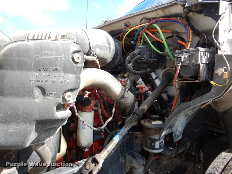 image for item GM9103 2009 Ford F750 Super Duty  utility truck