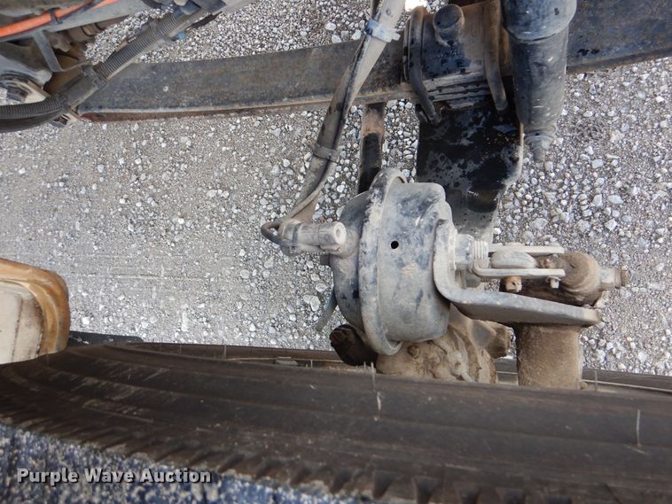 image for item GM9103 2009 Ford F750 Super Duty  utility truck