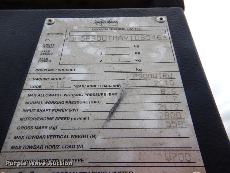 image for item GM9103 2009 Ford F750 Super Duty  utility truck