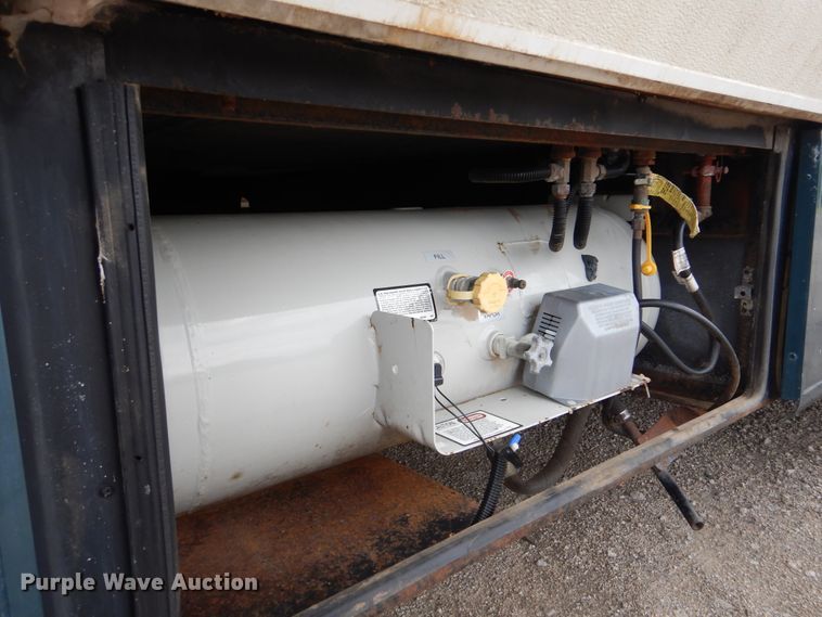 image for item GM9109 2002 Damon Daybreak  RV