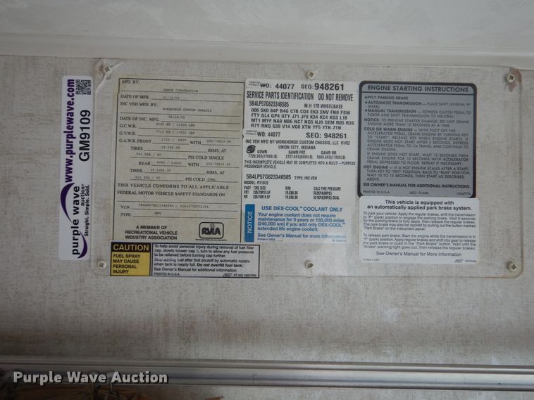 image for item GM9109 2002 Damon Daybreak  RV