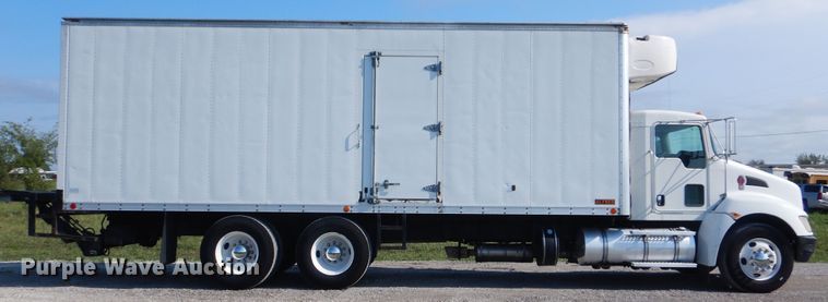 image for item GM9154 2011 Kenworth T370  refrigerated box truck