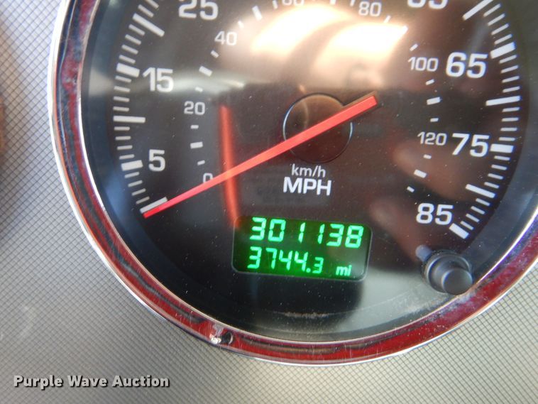 image for item GM9154 2011 Kenworth T370  refrigerated box truck