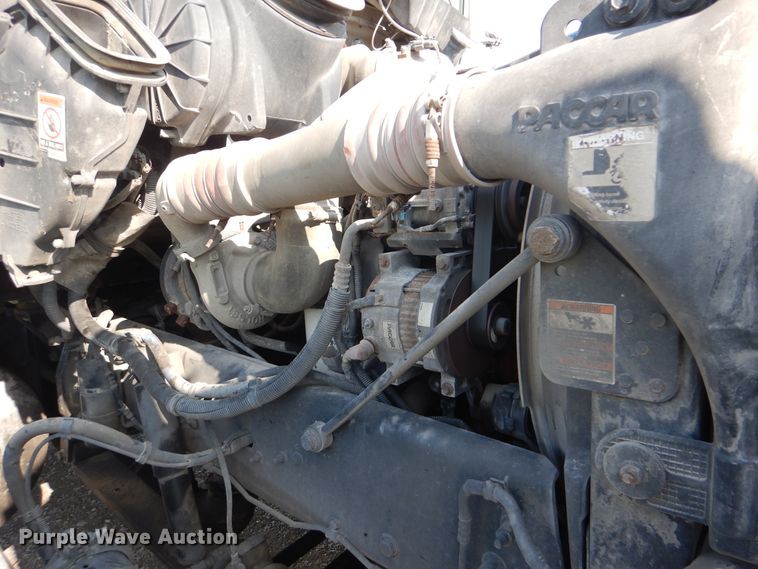 image for item GM9154 2011 Kenworth T370  refrigerated box truck