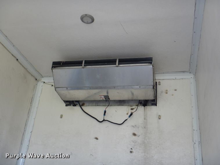 image for item GM9154 2011 Kenworth T370  refrigerated box truck