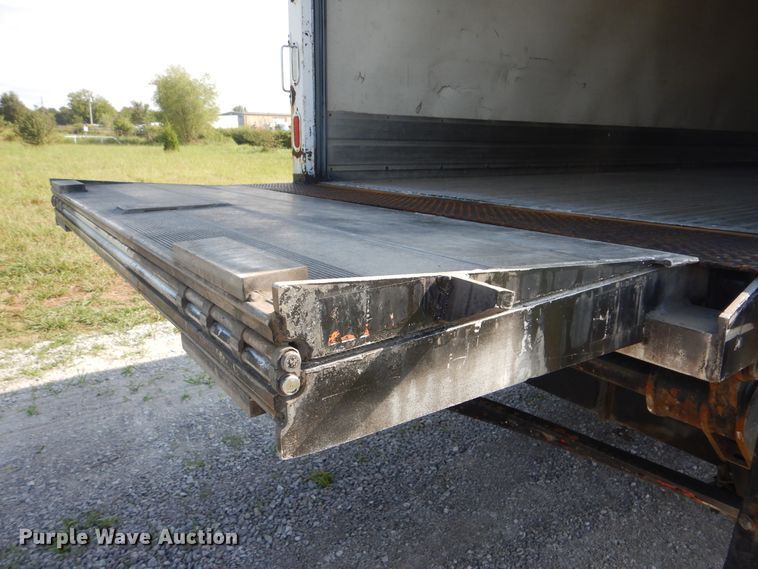 image for item GM9154 2011 Kenworth T370  refrigerated box truck