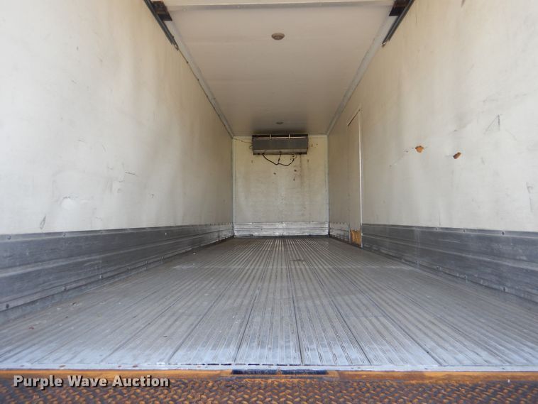 image for item GM9154 2011 Kenworth T370  refrigerated box truck
