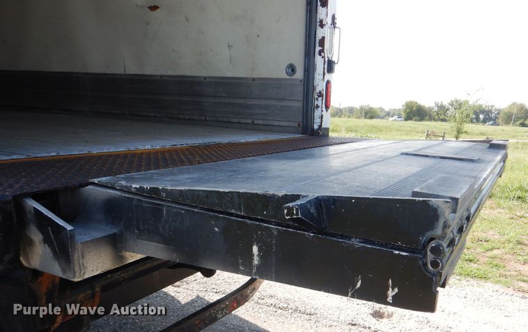 image for item GM9154 2011 Kenworth T370  refrigerated box truck