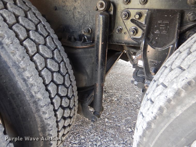 image for item GM9154 2011 Kenworth T370  refrigerated box truck