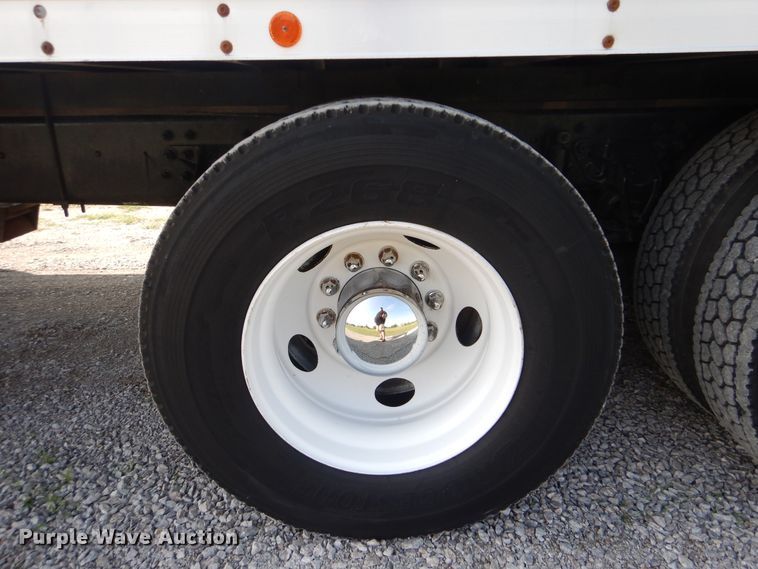 image for item GM9154 2011 Kenworth T370  refrigerated box truck