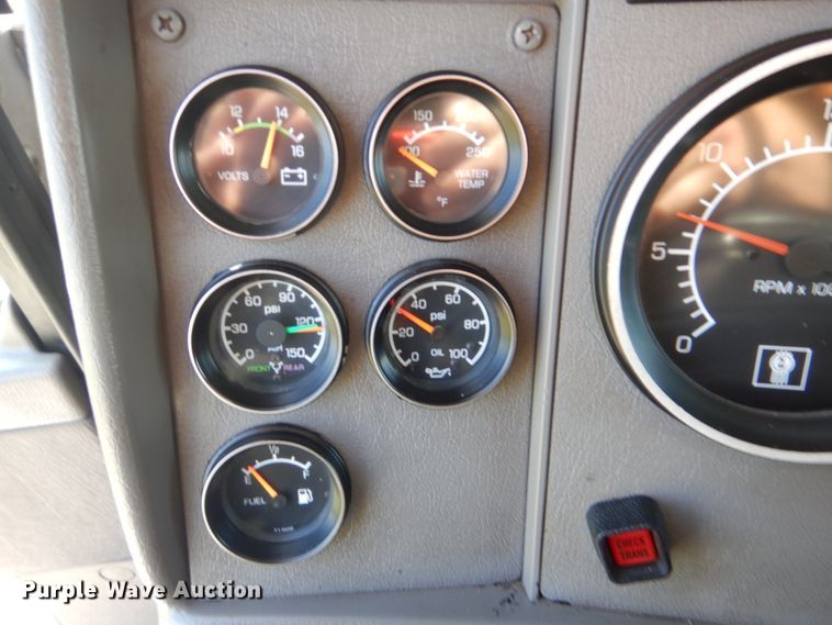 image for item GM9155 2007 Kenworth T300  fuel truck