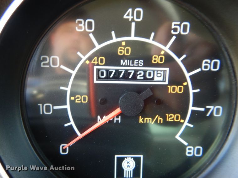 image for item GM9155 2007 Kenworth T300  fuel truck