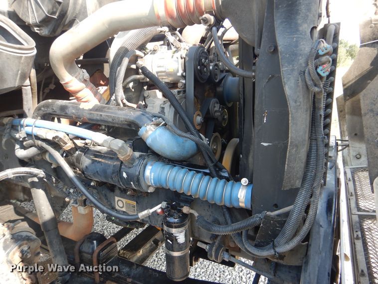 image for item GM9155 2007 Kenworth T300  fuel truck