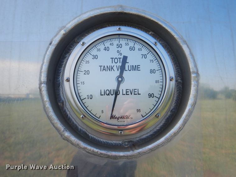 image for item GM9155 2007 Kenworth T300  fuel truck