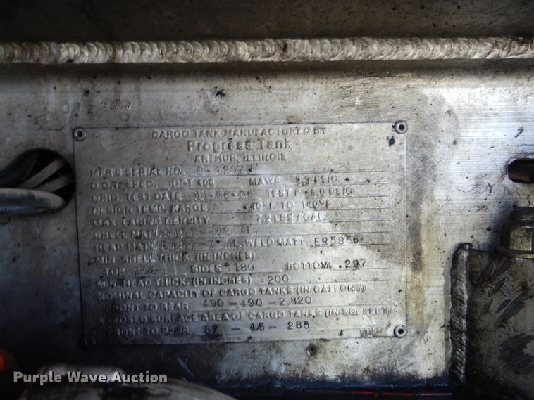 image for item GM9155 2007 Kenworth T300  fuel truck