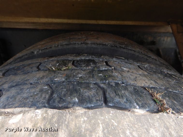 image for item GM9155 2007 Kenworth T300  fuel truck