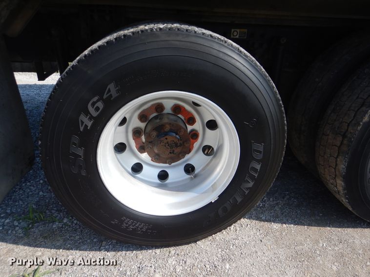 image for item GM9155 2007 Kenworth T300  fuel truck