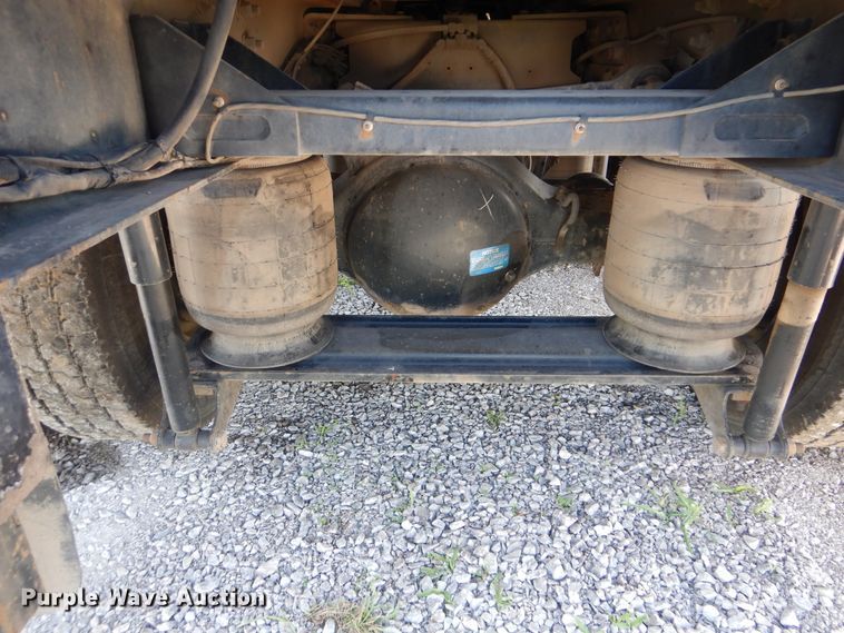 image for item GM9155 2007 Kenworth T300  fuel truck