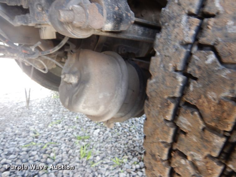 image for item GM9155 2007 Kenworth T300  fuel truck