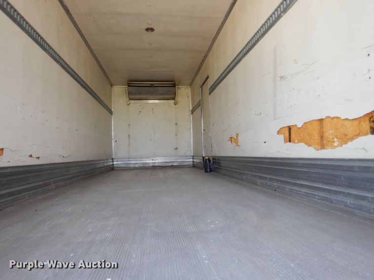 image for item GM9157 2005 International 4300  refrigerated box truck