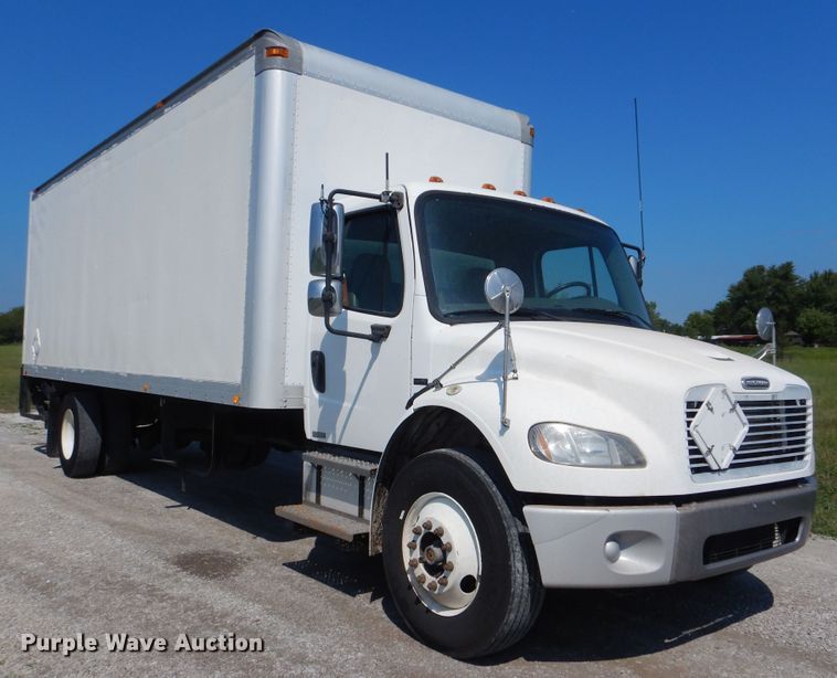 image for item GM9158 2006 Freightliner Business Class M2  box truck