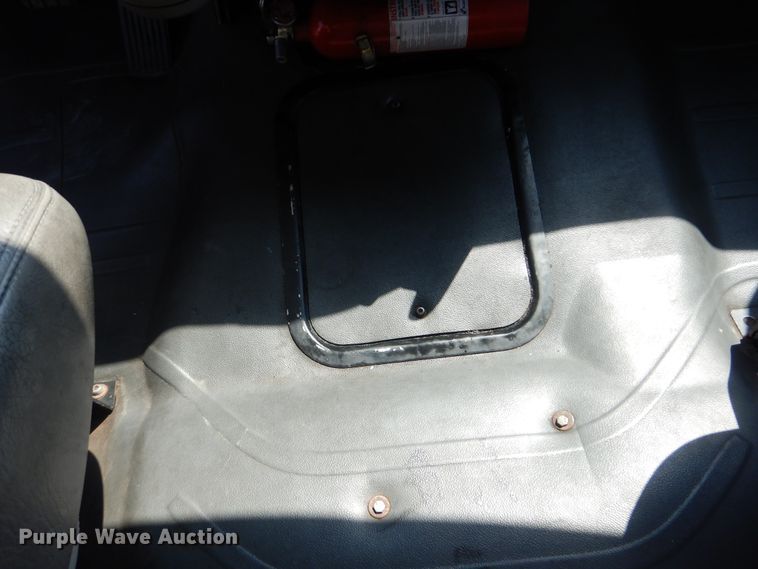 image for item GM9158 2006 Freightliner Business Class M2  box truck