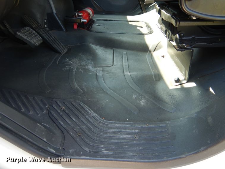 image for item GM9158 2006 Freightliner Business Class M2  box truck