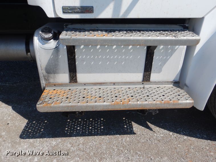 image for item GM9158 2006 Freightliner Business Class M2  box truck