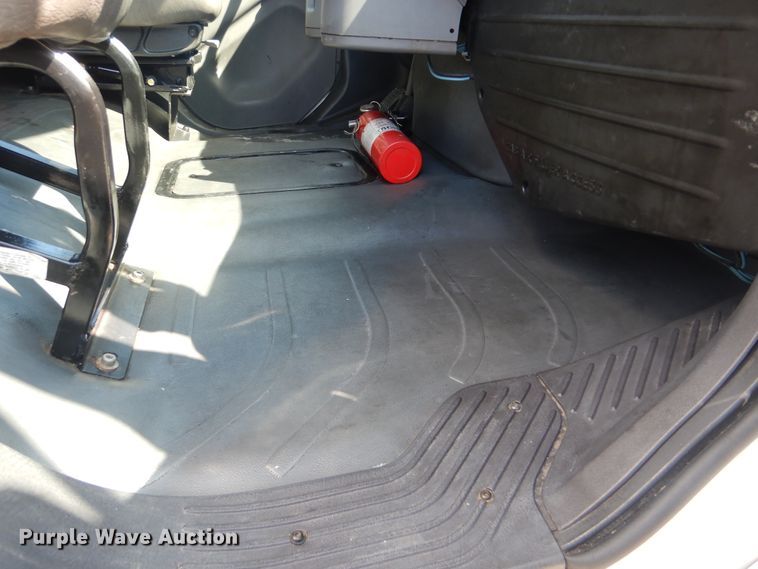 image for item GM9158 2006 Freightliner Business Class M2  box truck