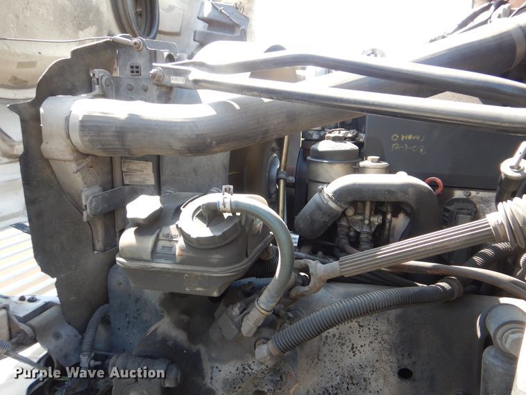 image for item GM9158 2006 Freightliner Business Class M2  box truck