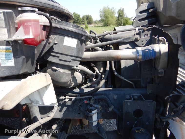 image for item GM9158 2006 Freightliner Business Class M2  box truck